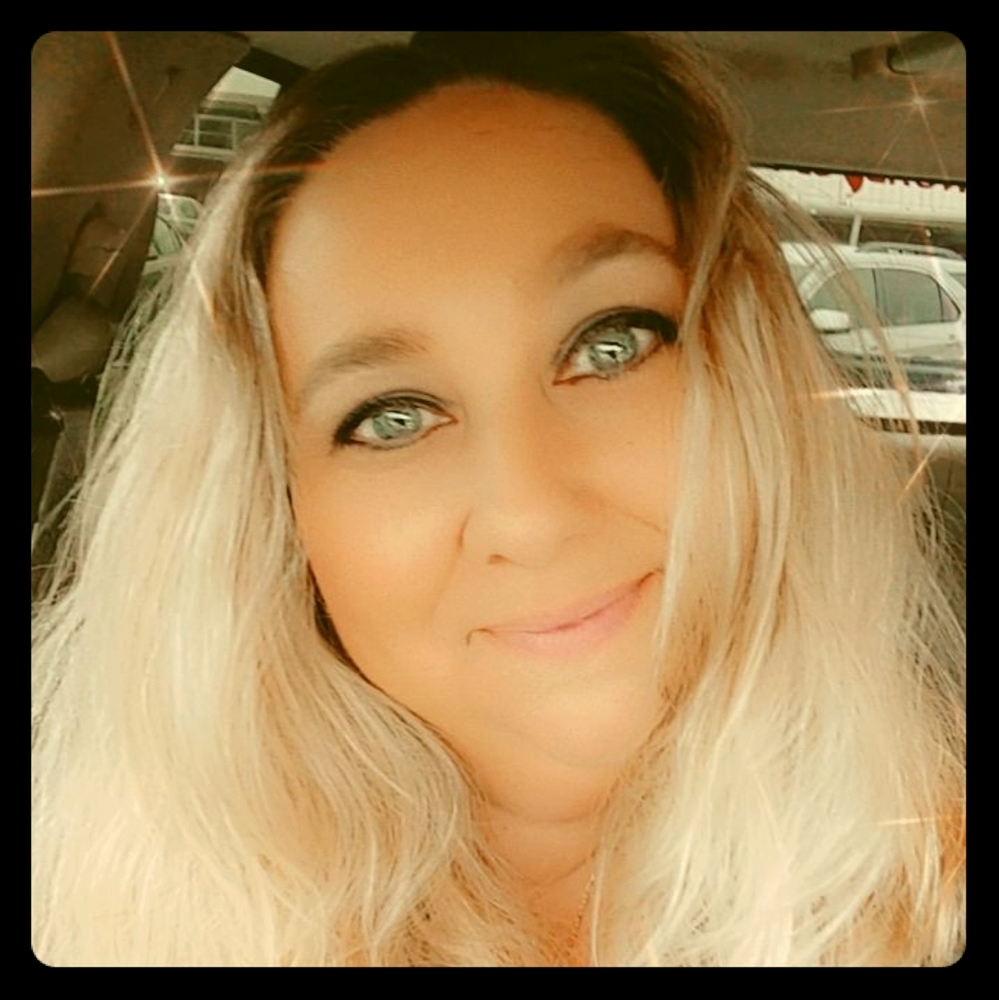 Meet your Posher, Candace